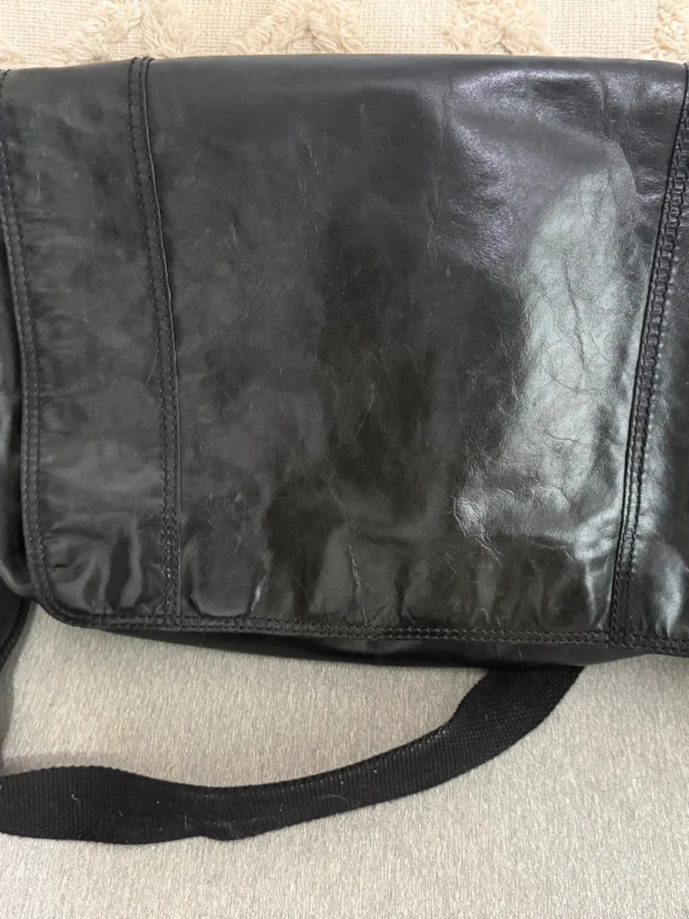 Fossil Black Leather Messenger Bag Crossbody Laptop Satchel Vintage